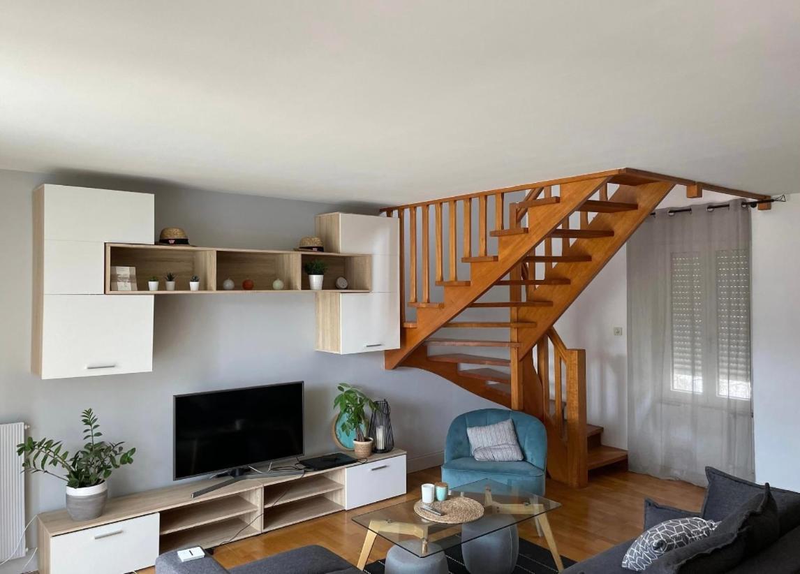 Charmant Appartement Avec Terrasse Entre Centre-Ville Et Plages De Concarneau Bagian luar foto